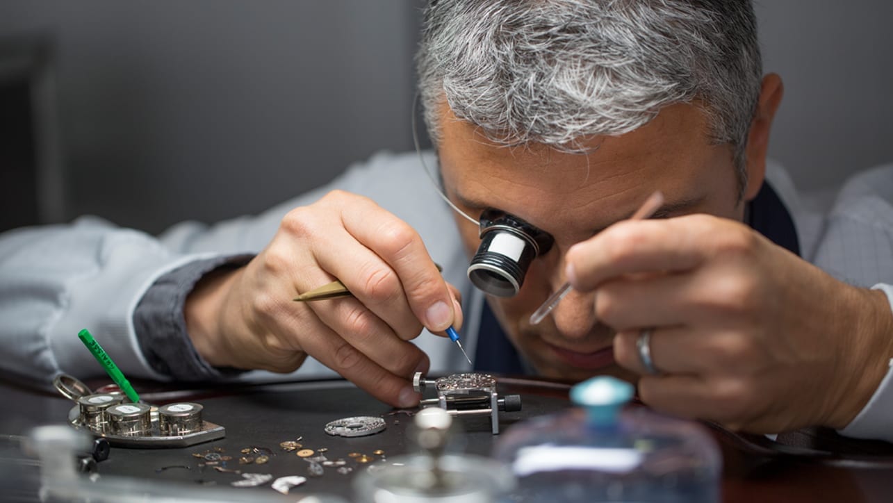 Is Panerai A True Watchmaker? Is Panerai A True Watchmaker?